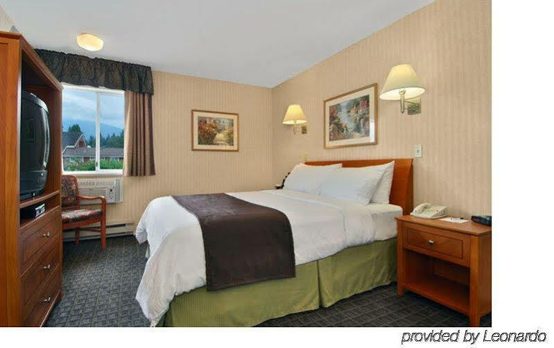 Surestay Hotel By Best Western North Vancouver Capilano Экстерьер фото